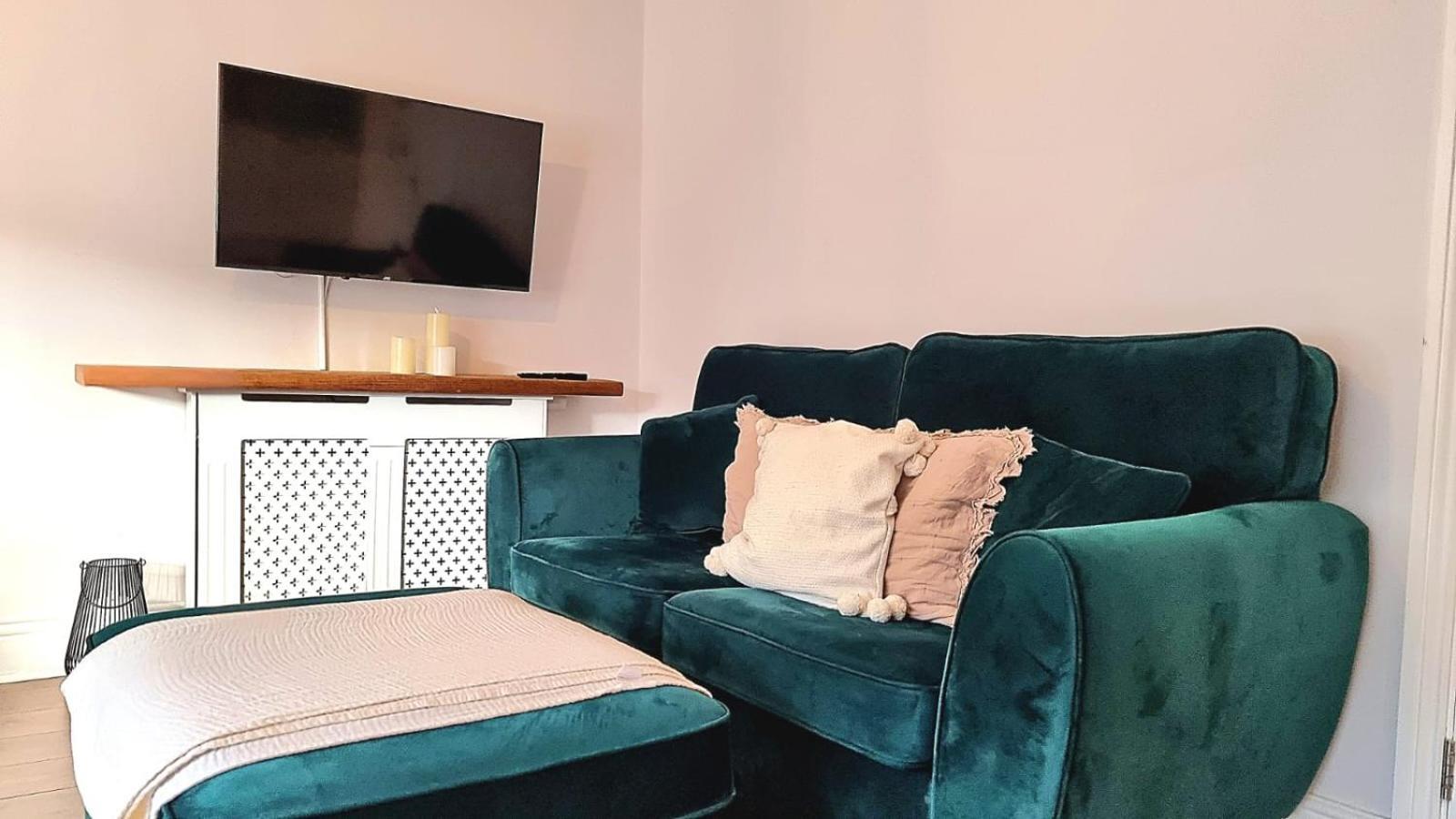 Top Floor 1Br Apartment Central Matlock Matlock  Esterno foto